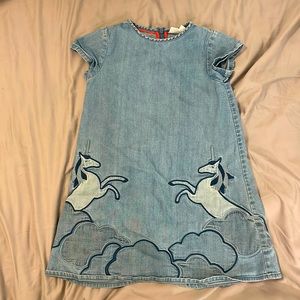 Mini Boden short sleeve denim dress with unicorns. Super cute! Size 6-7Y